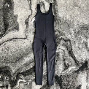 Aritzia TnAction Black TnaGLOSS Shake It Jumpsuit
